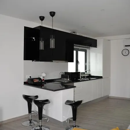Duarte Apartment